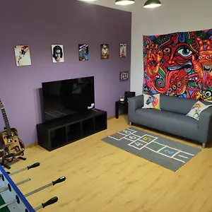 90's House Appartement